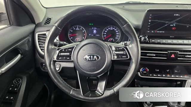 Kia Seltos 2021 Белый из Кореи, фото 4
