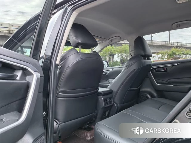 Toyota Wildlander 2023 Черный из Китая, фото 4
