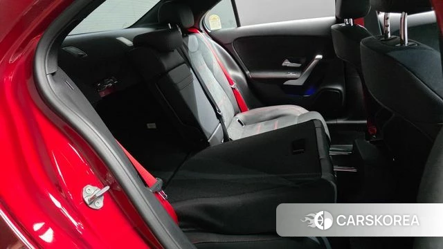 Mercedes-Benz A-Class W177 2024 Красный из Кореи, фото 4