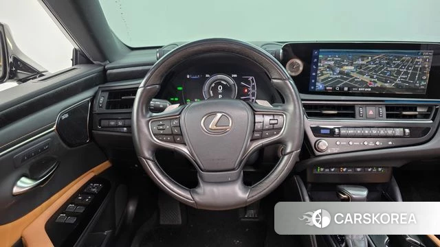 Lexus ES300h 7th generation 2024 Серебряный из Кореи, фото 4