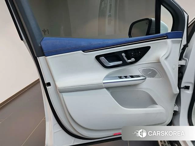 Mercedes-Benz EQE 2023 Белый из Китая, фото 4
