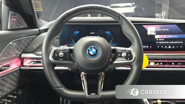 BMW i7 (G70) 2024 Черный из Кореи, фото 4