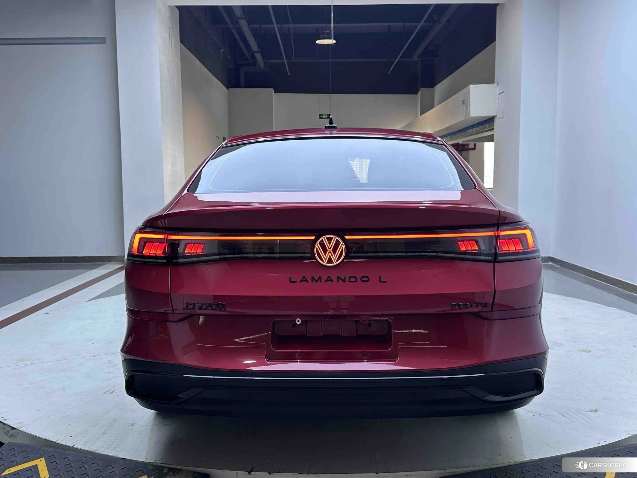 Volkswagen Lamando 2022 Красный из Китая, фото 4