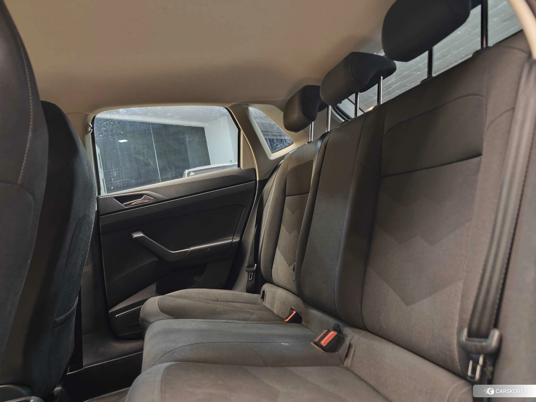 Volkswagen Polo 2023 Белый из Китая, фото 4