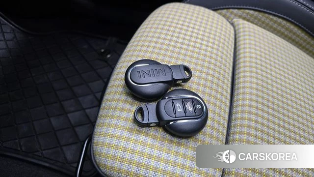 Mini Cooper S 2022 Зеленый из Кореи, фото 4