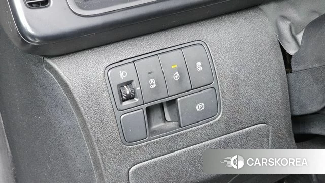 Hyundai Staria 2021 Серебряный из Кореи, фото 4