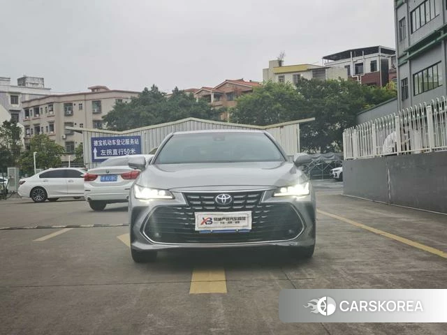 Toyota Avalon 2023 Серебристо-серый из Китая, фото 4