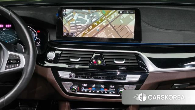 BMW 5 Series (G30) 2021 Черный из Кореи, фото 4