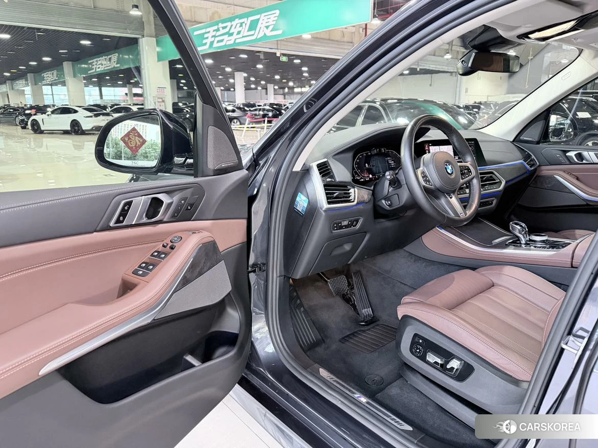 BMW X5 2020 Темно-серый из Китая, фото 4