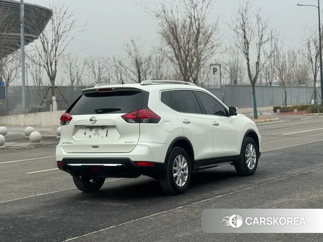 Nissan X-Trail 2021 Белый из Китая, фото 4