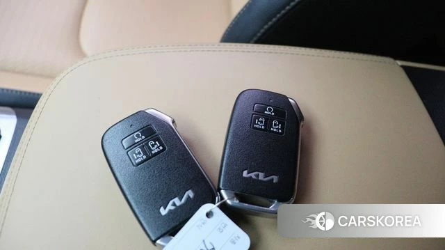 Kia Carnival 4th generation 2022 Белый из Кореи, фото 4