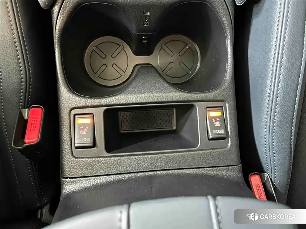 Nissan X-Trail 2025 Silver/gray из Китая, фото 4