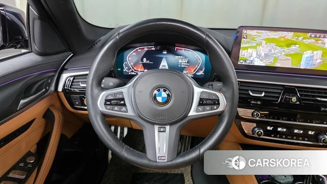BMW 5 Series (G30) 2023 Черный из Кореи, фото 4