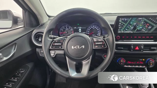Kia The New K3 2nd generation 2023 Белый из Кореи, фото 4
