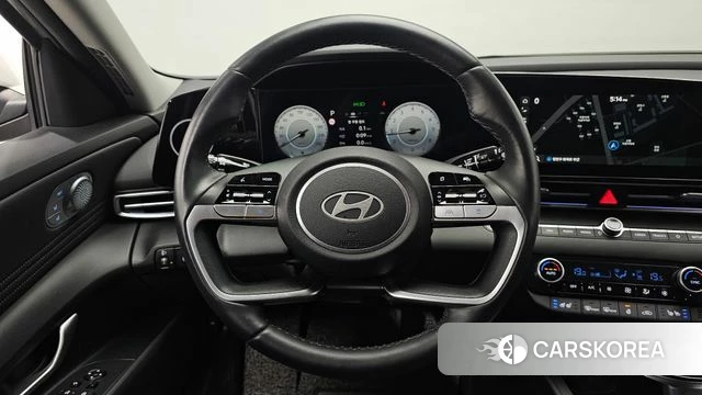 Hyundai The New Avante (CN7) 2023 Серебристо-серый из Кореи, фото 4