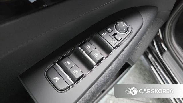Kia The New K3 2nd generation 2023 Черный из Кореи, фото 4
