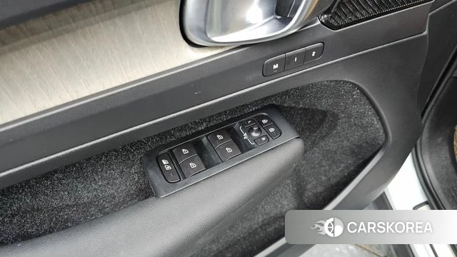 Volvo XC40 2019 Белый из Кореи, фото 4