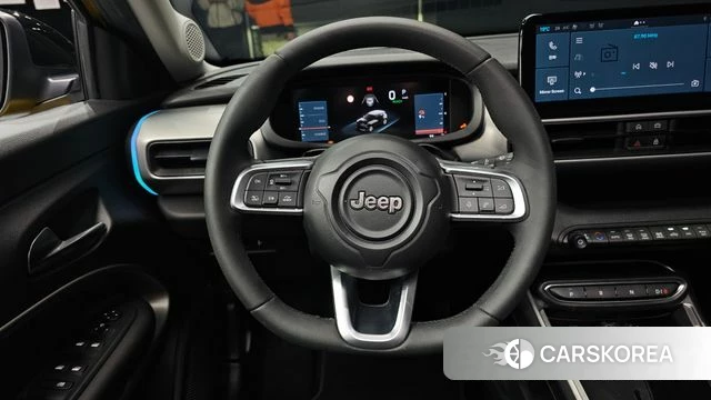 Jeep Avengers 2024 Желтый из Кореи, фото 4