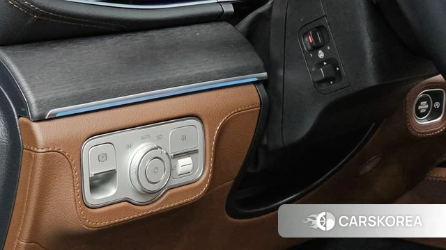 Mercedes-Benz GLE-Class W167 2024 Черный из Кореи, фото 4