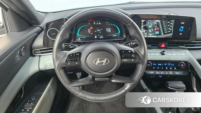 Hyundai The New Avante (CN7) 2023 Серебристо-серый из Кореи, фото 4