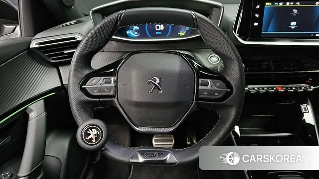 Peugeot e-2008 second generation 2023 Белый из Кореи, фото 4