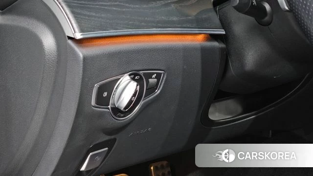 Mercedes-Benz E-Class W213 2020 Белый из Кореи, фото 4