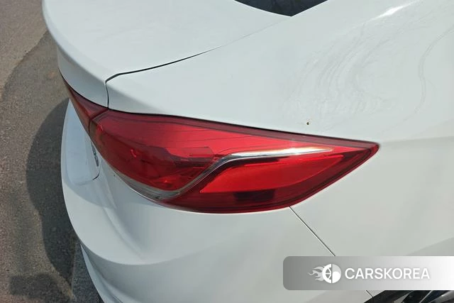Hyundai Elantra 2021 Белый из Китая, фото 4