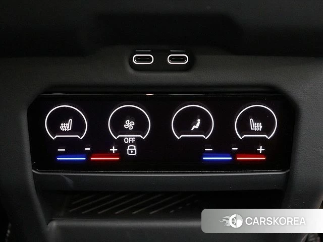BMW i5 (G60) 2023 Светло-серебряный цвет из Кореи, фото 4