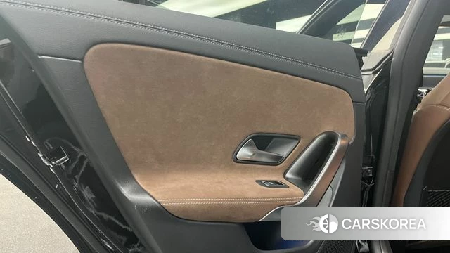 Mercedes-Benz CLA-Class C118 2026 Черный из Кореи, фото 4