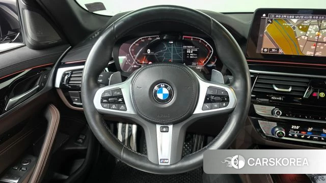 BMW 5 Series (G30) 2022 Черный из Кореи, фото 4