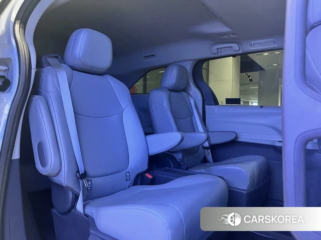 Toyota Granvia 2024 Белый из Китая, фото 4
