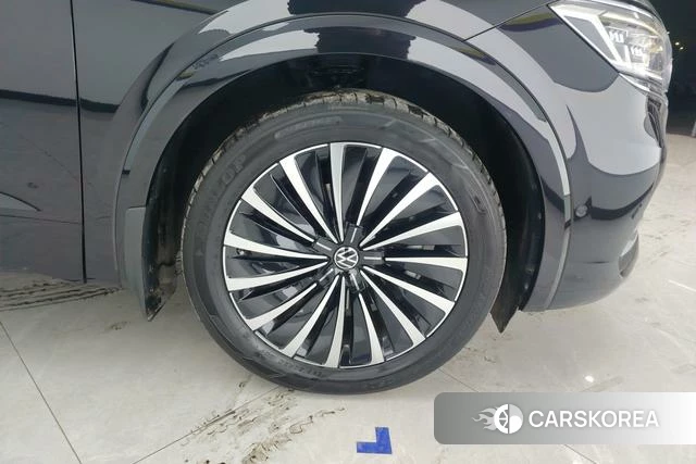 Volkswagen Viloran 2023 Черный из Китая, фото 4