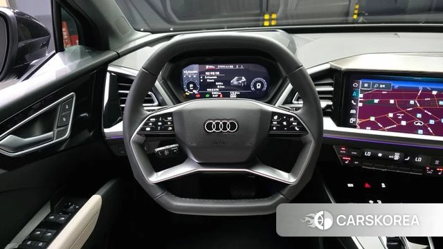 Audi Q4 e-Tron (F4) 2026 Черный из Кореи, фото 4