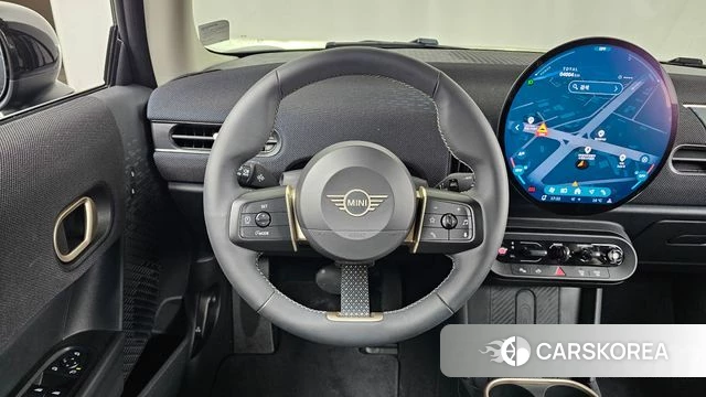 Mini Cooper C 4th generation 2025 Черный из Кореи, фото 4