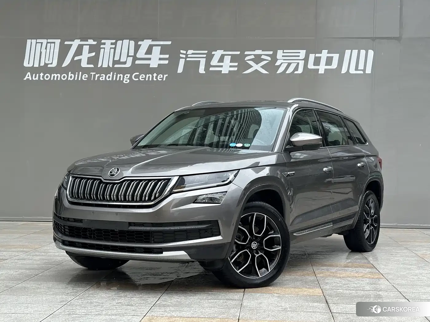 Skoda Kodiaq 2019 Silver/gray из Китая, фото 4