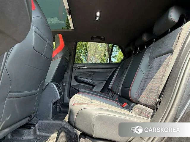 Volkswagen Golf 2023 Темно-серый из Китая, фото 4