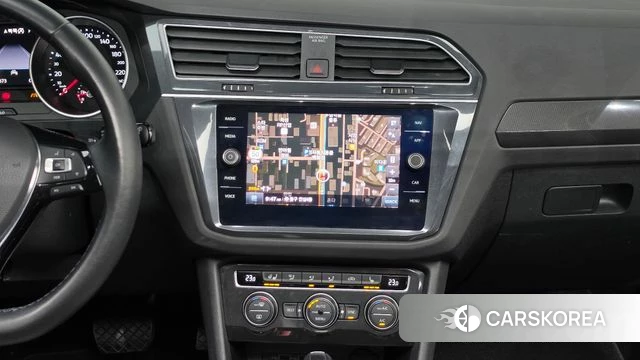 Volkswagen Tiguan second Generation 2020 Серый из Кореи, фото 4