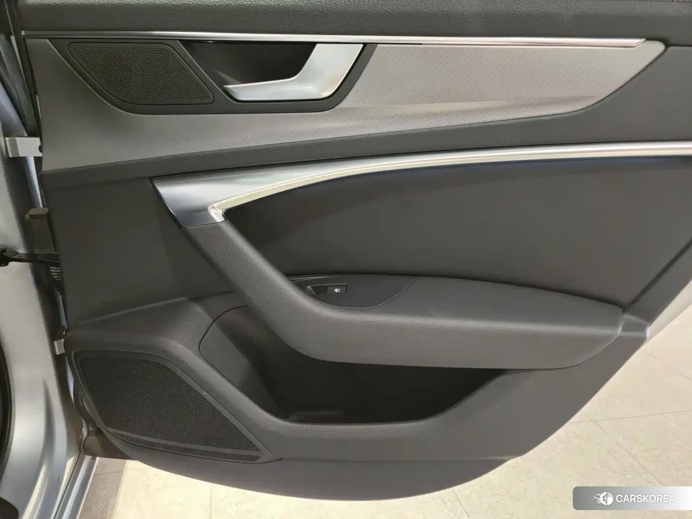 Audi A6 2020 Silver/gray из Китая, фото 4