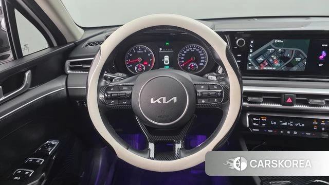 Kia K5 3rd generation 2023 Белый из Кореи, фото 4