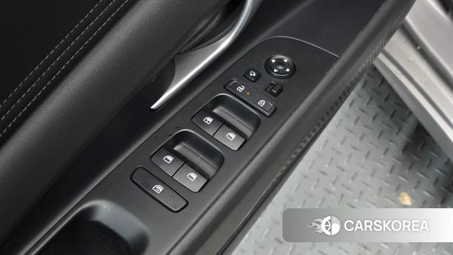 Hyundai The New Avante (CN7) 2023 Серебристо-серый из Кореи, фото 4
