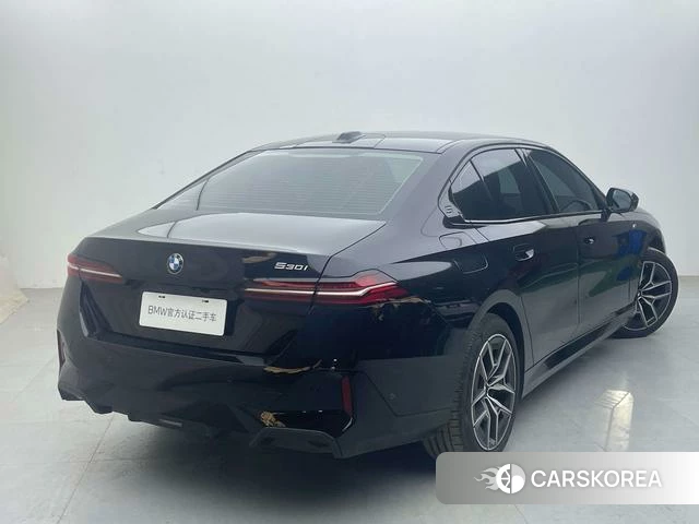 BMW 5 series 2025 Черный из Китая, фото 4