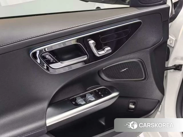Mercedes-Benz C-class 2023 Белый из Китая, фото 4