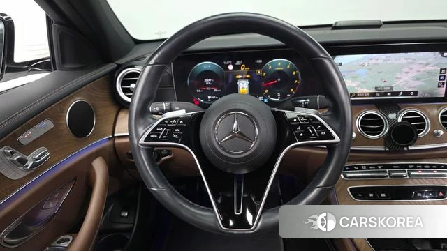 Mercedes-Benz E-Class W213 2021 Белый из Кореи, фото 4