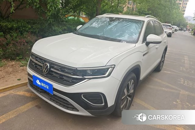 Volkswagen Tayron 2024 Белый из Китая, фото 4