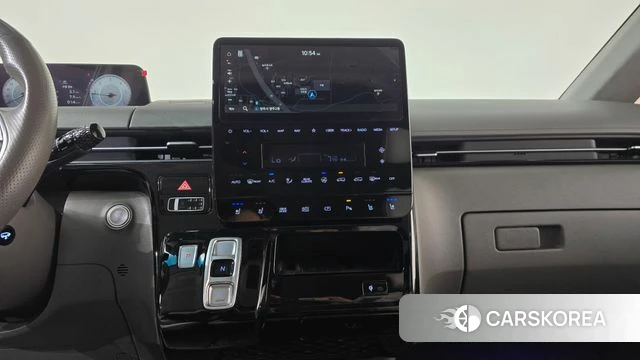Hyundai Staria 2023 Белый из Кореи, фото 4