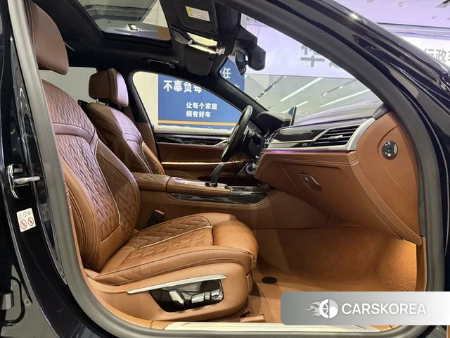 BMW 7 series 2021 Черный из Китая, фото 4