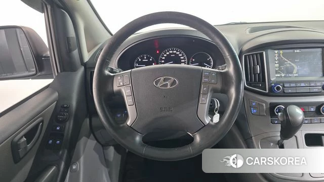 Hyundai The New Grand Starex 2018 Серебристо-серый из Кореи, фото 4