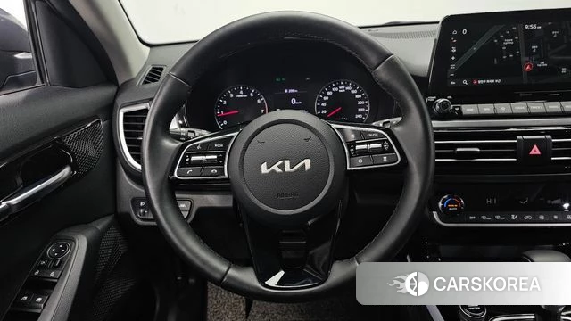 Kia Seltos 2021 Серый из Кореи, фото 4