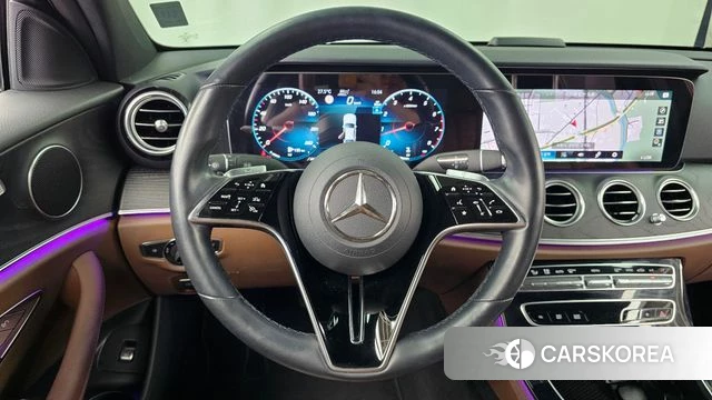 Mercedes-Benz E-Class W213 2022 Белый из Кореи, фото 4