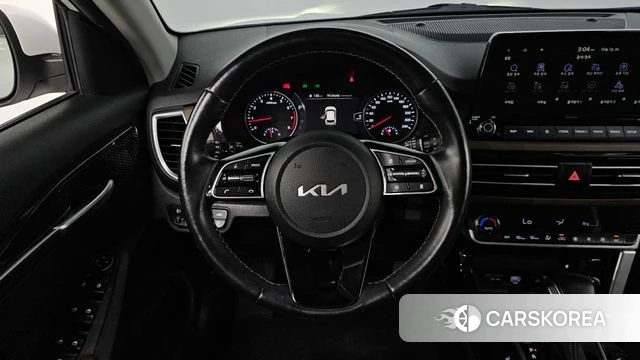 Kia Seltos 2022 Белый из Кореи, фото 4
